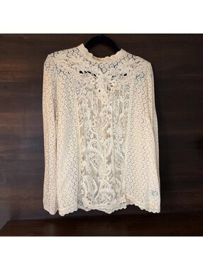 Torrid Size 2 Cream Lace Long Sleeve Blouse with Floral Appliqué